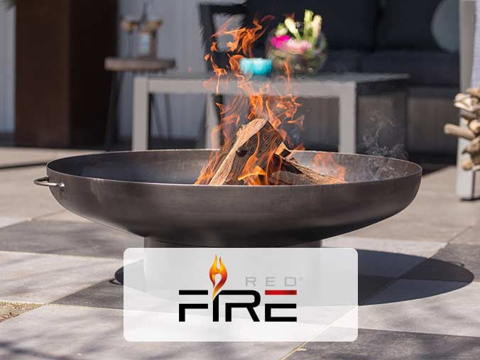 Outdoor fire pit from RedFire