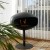 Piedistallo Cocoon in nero con base nera