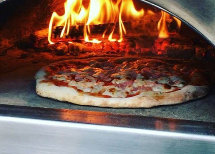 Pizza made in DeliVita oven